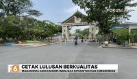 Mahasiswa menggunakan AI sebagai alat bantu belajar di kampus