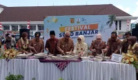 Festival Soto Banjar sajikan 15 ribu porsi di Harjad ke-27 Banjarbaru. Kick off kampanye menuju Kota Gastronomi Dunia dengan pengakuan UNESCO dimulai hari ini.