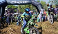 Ratusan rider mengikuti One Day Trail Adventure “Sudur Bahabis Tujuh” di Balangan untuk memeriahkan Hari Jadi ke-23 Kabupaten Balangan.