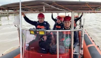 Seorang Anak Buah Kapal (ABK) KM Cemara Nusantara 6 bernama Prasetyo Adi Wibowo (24), warga Temanggung, Jawa Tengah, terjatuh dan hilang di perairan Pelabuhan Trisakti, Banjarmasin, Jumat (1/5/2026) sekitar pukul 02.30 Wita.