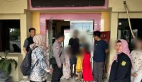 Polisi menyelesaikan kasus pria curi dua kotak susu di sebuah toko ritel di Kelurahan Kampung Melayu, Banjarmasin,