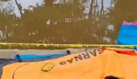 Seorang petani meninggal dunia di atas kelotoknya di Sungai Jafri Zam-zam, depan Kompleks DPR, Jalan Bandarmasih, Kecamatan Banjarmasin Barat, Kamis (30/4/2026) kemarin.