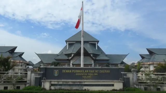 Rencana pemeliharaan atau rehab toilet gedung DPRD Kabupaten Tabalong, Kalimantan Selatan viral di media sosial.