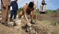 Pemkab Balangan menegaskan pembangunan Langgar At-Taqwa di Desa Mamigang harus diiringi upaya memakmurkan rumah ibadah melalui gotong royong
