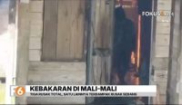 Kebakaran melanda permukiman warga di Desa Mali-Mali, Karang Intan, Kabupaten Banjar. Tiga rumah hangus terbakar