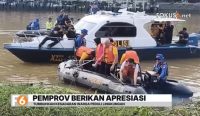 Polda Kalsel menggelar aksi bersih-bersih Sungai Martapura dan kawasan Siring Tugu Nol Kilometer Banjarmasin