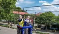 Pemkot Banjarbaru mulai menata kabel fiber optik semrawut di Jalan Panglima Batur. Diskominfo meminta seluruh provider segera memindahkan jaringan