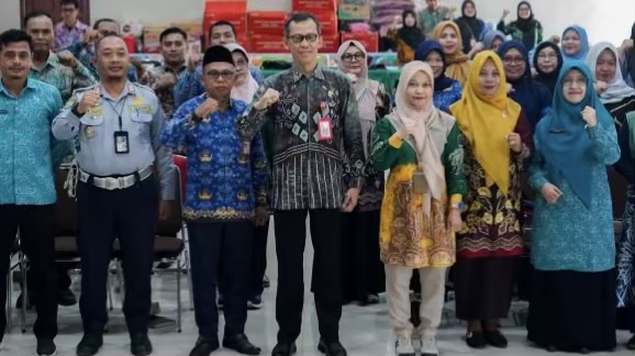 Pemkot Banjarbaru mengevaluasi Program Pemeriksaan Kesehatan Gratis 2026. Pemerintah menargetkan 131.417 warga mengikuti program tersebut.
