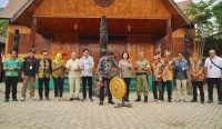 Festival Mesiwah Pare Gumboh VIII di Desa Liyu kembali digelar sebagai wujud syukur panen sekaligus memperkuat budaya Dayak Deah