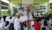 GOW Balangan mengedukasi pelajar SMPN 2 Awayan tentang karakter positif untuk menghadapi tantangan pergaulan dan meraih cita-cita.