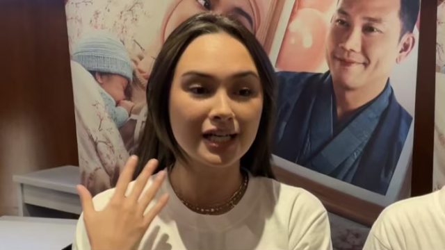 Caitlin Halderman mengungkap tantangan dan kelelahan saat memerankan Fanny dalam film Baby Udon yang terinspirasi kisah nyata.