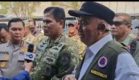Gubernur Kalsel Muhidin menyebut karhutla di Guntung Damar tidak terlalu parah. Ia mengajak warga berdoa dan tidak membakar lahan.
