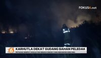 Kebakaran lahan di Banjarbaru, Kalimantan Selatan nyaris mencapai gudang bahan peledak yang berjarak sekitar 100 meter.