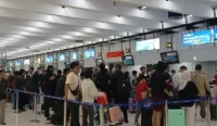 Bandara Soekarno-Hatta belum kembali beroperasi meski empat kali paper test abu vulkanik Gunung Anak Krakatau menunjukkan hasil negatif.