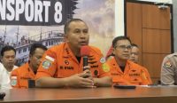 Tim SAR mendatangkan ahli penyelam dari Hong Kong dan Amerika Serikat untuk memperkuat pencarian korban KM Virgo Transport 8.