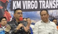 Penyelam TNI AL menemukan paket di lokasi kecelakaan KM Virgo Transport 8 dan menyerahkannya kepada KNKT untuk investigasi.