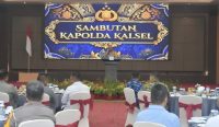 Polda dan Pemprov Kalsel bersama perguruan tinggi membentuk Forum Rektor dan Crisis Center untuk memperkuat penanganan karhutla serta kesiapsiagaan bencana.