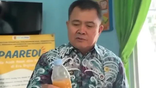 Kelurahan Guntung Paikat Banjarbaru mengembangkan Eco-Enzyme, LOSIDA, dan GAPAI BERKAH untuk mengolah sampah sekaligus membantu warga kurang mampu.