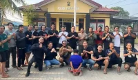 Polisi menangkap AS, terduga pelaku pembunuhan JU di Telaga Hanyar, HSU, di Kabupaten Batola. Polisi juga menemukan motor korban yang sempat dibongkar.